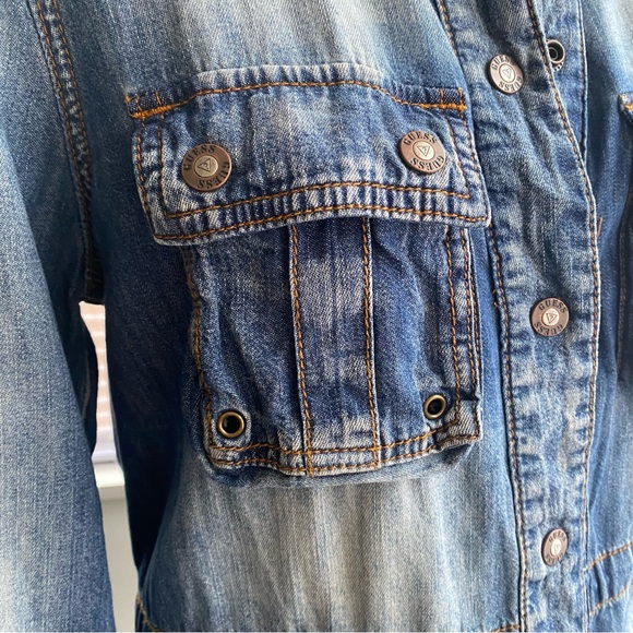 GUESS Gorgeous Washed Blue Jean Jacket Drawstring Sleeve Adjustment Size S - Picture 5 of 10
